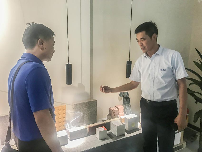  國家“固廢資源化”重點專項專家組蒞臨蜜桃AV在线免费播放合作開展環保項目工作
