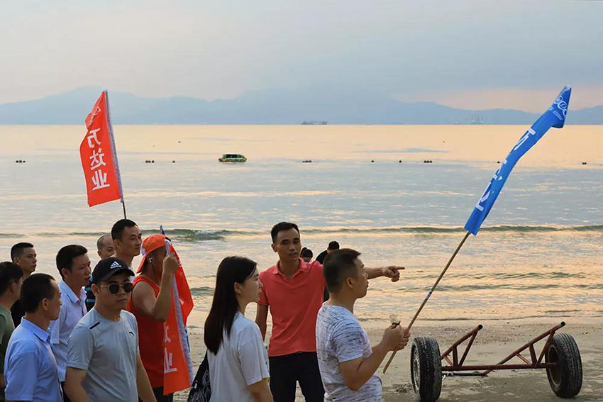 喜迎佳節·快樂出行--蜜桃AV在线免费播放2019金秋之旅暨第四屆運動會