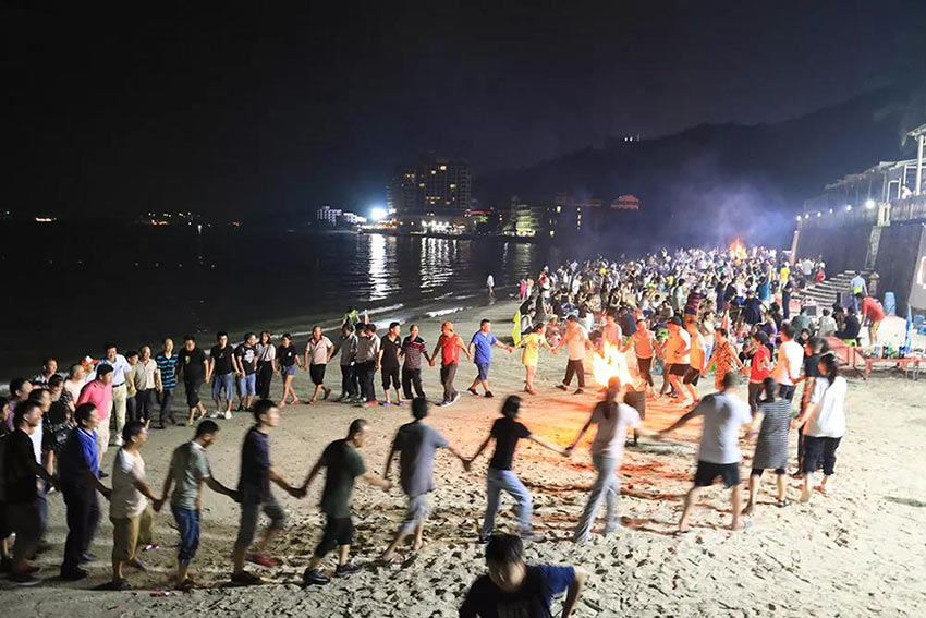 喜迎佳節·快樂出行--蜜桃AV在线免费播放2019金秋之旅暨第四屆運動會