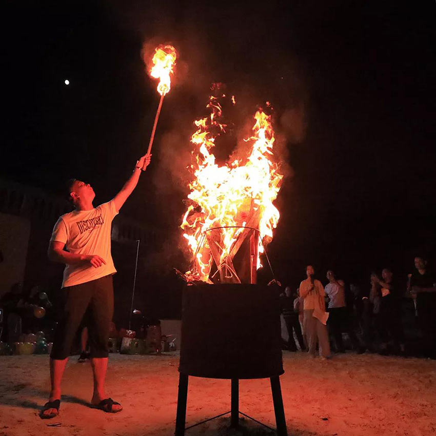 喜迎佳節·快樂出行--蜜桃AV在线免费播放2019金秋之旅暨第四屆運動會